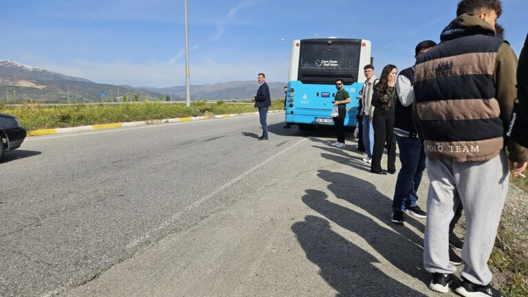 EBYÜ Öğrencilerinin Toplu Taşıma Çilesi