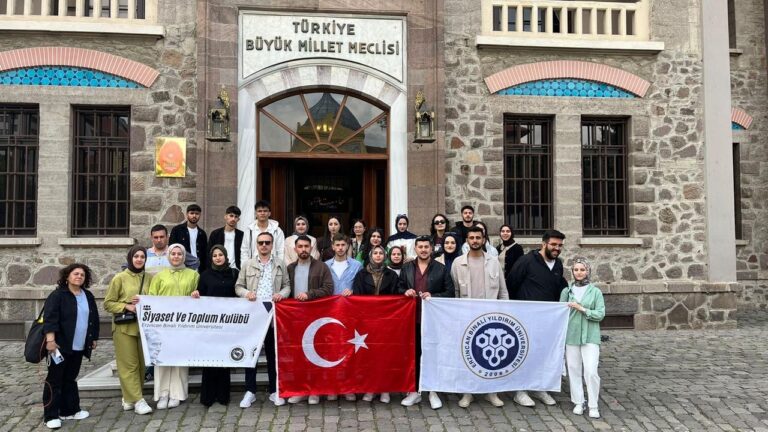 EBYÜ Siyaset ve Toplum Kulübünden Ankara’ya Kültürel ve Tarihi Gezi