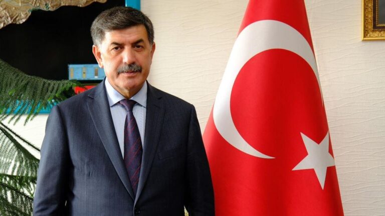 Başkan Aksun; “Gençlik Geleceğimizin Teminatıdır”