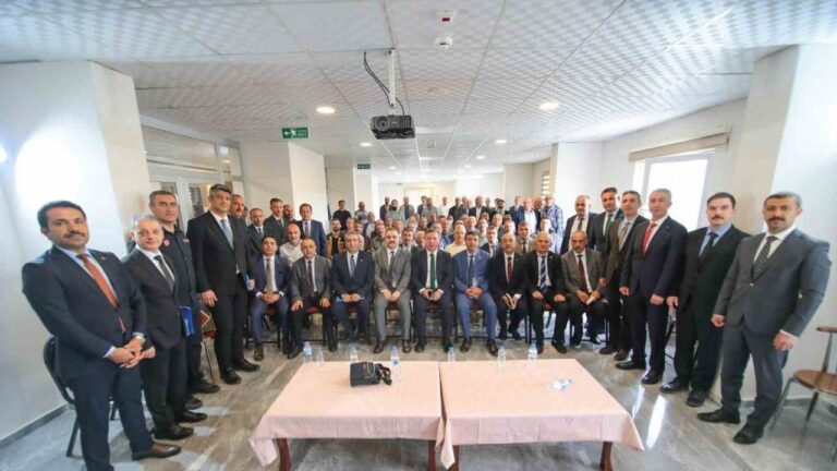 Çayırlı’da Muhtarlar Toplantısı Düzenlendi