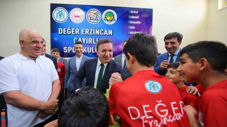 Değer Erzincan Çayırlı Spor Kulübü’nün Açılışı Yapıldı