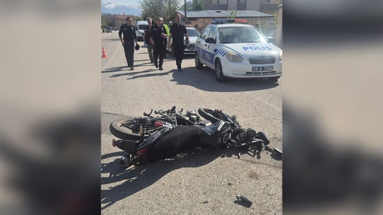 Motor Kazası Bir Genci Daha Hayattan Kopardı