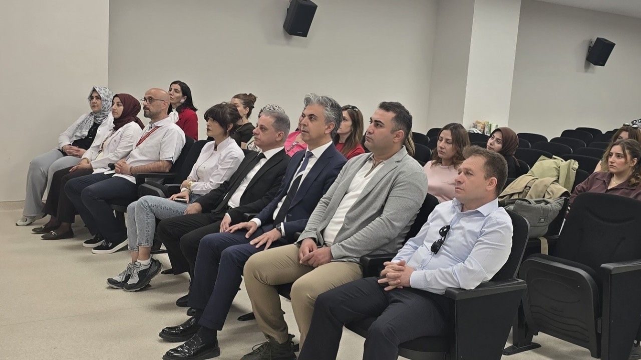 Ebelik eğitimlerinin Eğitimi Düzenlendi