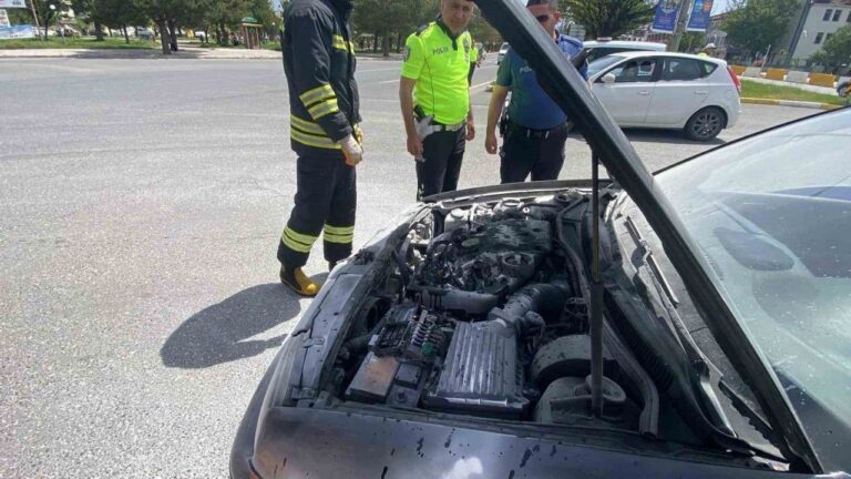 Erzincan’da Araç Yangını