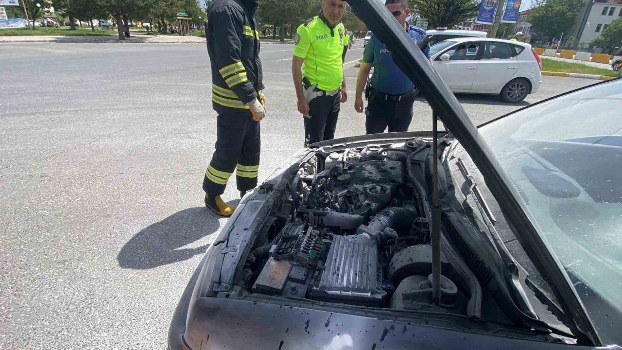Erzincan’da Araç Yangını