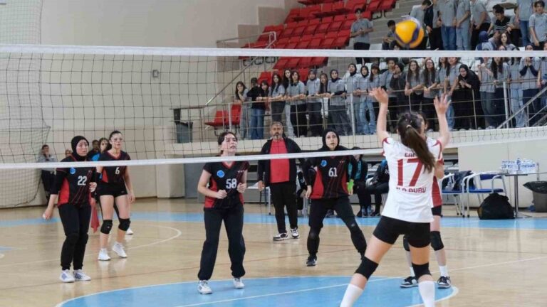 Gençler Voleybol İl Birinciliği Tamamlandı