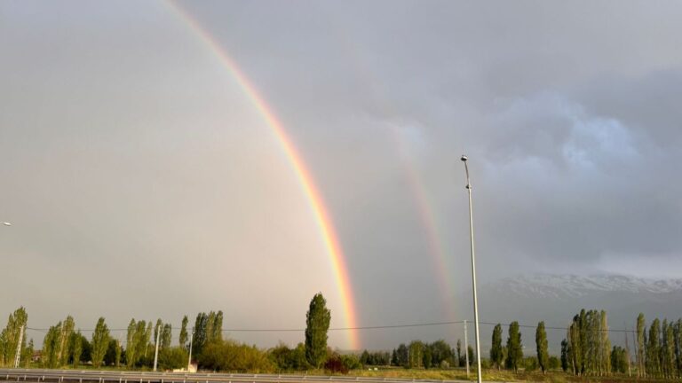 Erzincan’da İkili Gökkuşağı Görsel Şölen Yarattı