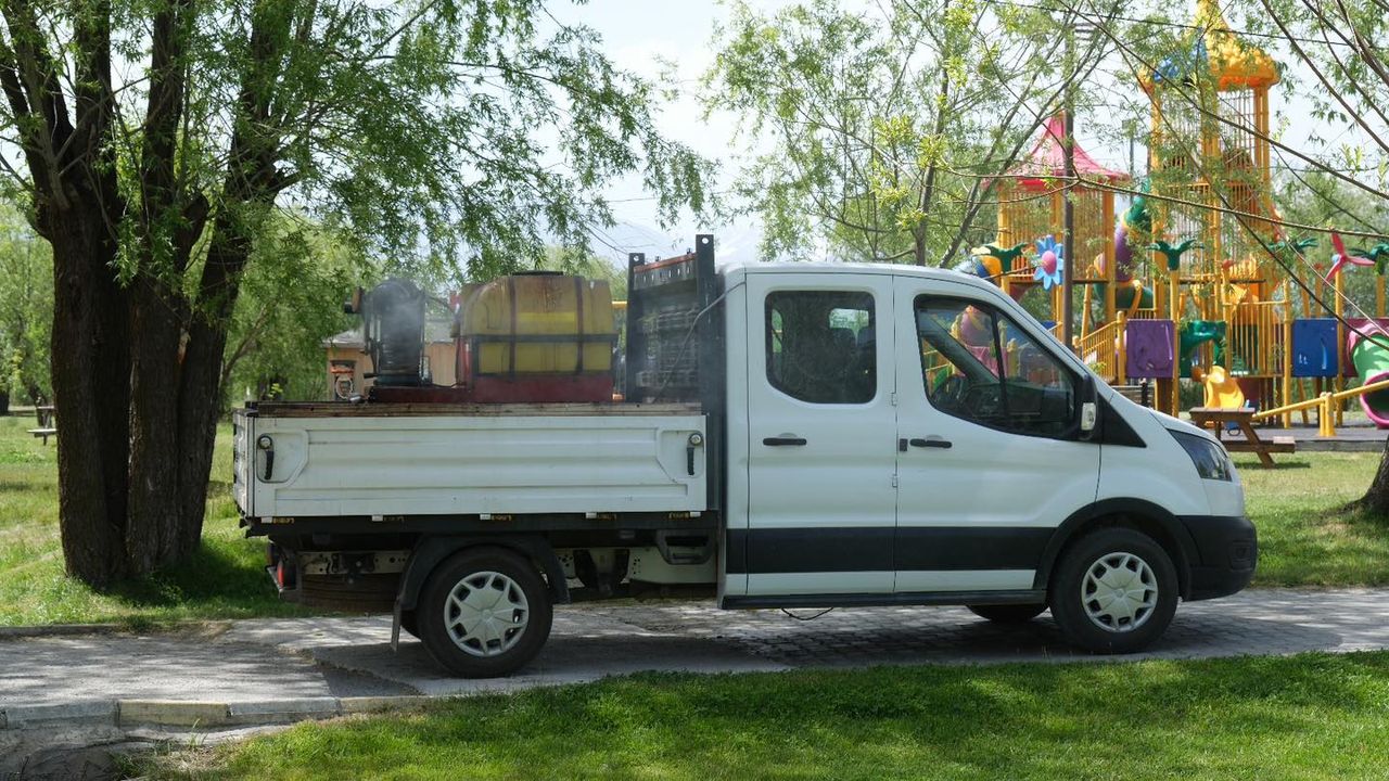 Kene’ye Karşı İlaçlama Yapılıyor