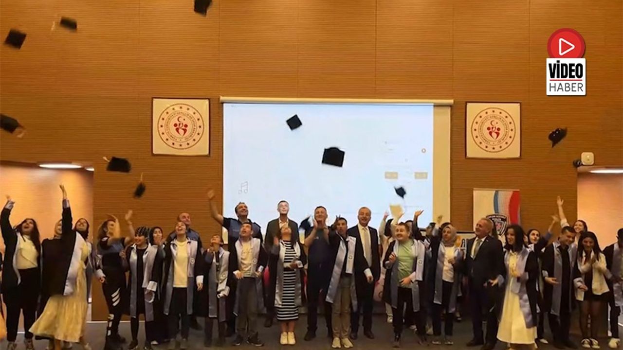 “Bir Tebessüm Bir Umut, Özel Çocuklarımız İçin Mezuniyet”