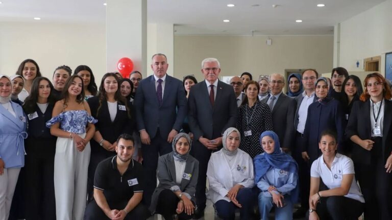 EBYÜ Sağlık Yönetimi Öğrencilerinden “Bir Fikrim Var!” Sergisi