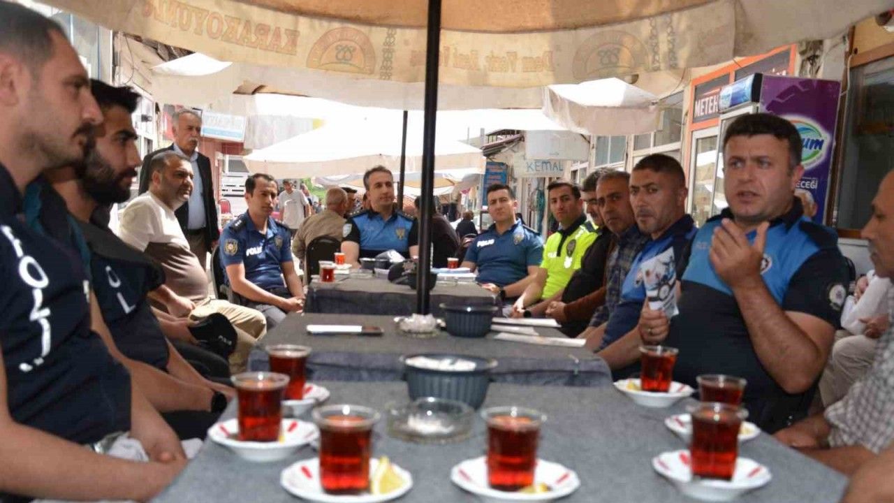 TDP Polisleri Tercan’da Bilgilendirmede Bulundu