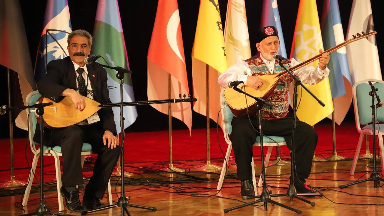 Türk Dünyası Ozanlar Şenliği Konseri Düzenlendi