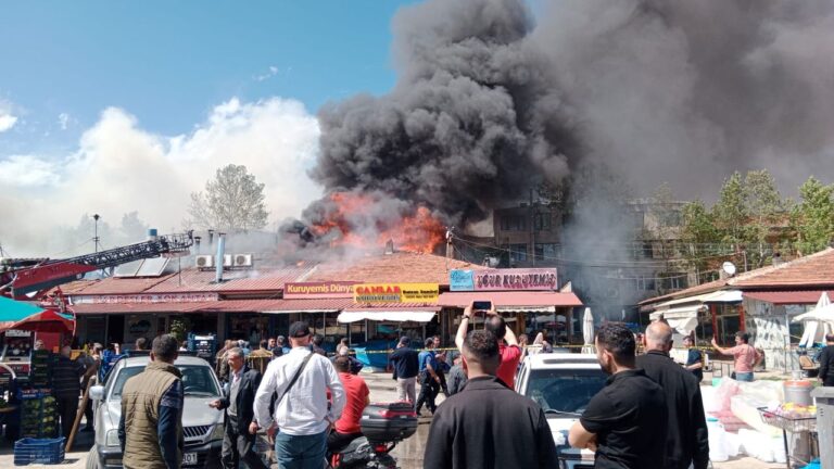 Buğday Meydanı Yanıyor!
