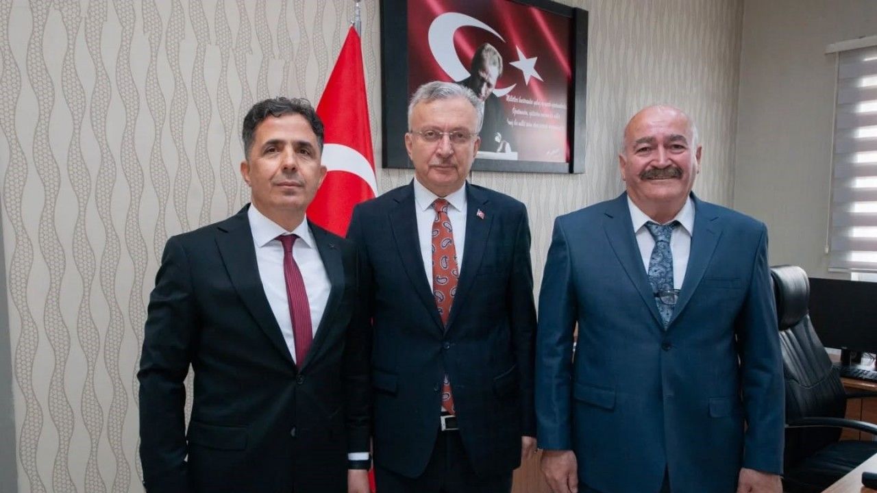 Eğitim Fakültesi Dekanlığına Prof. Dr. Kayalar Atandı