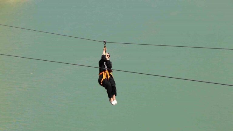 Fırat Nehrinde Zipline ve Tekne Turu
