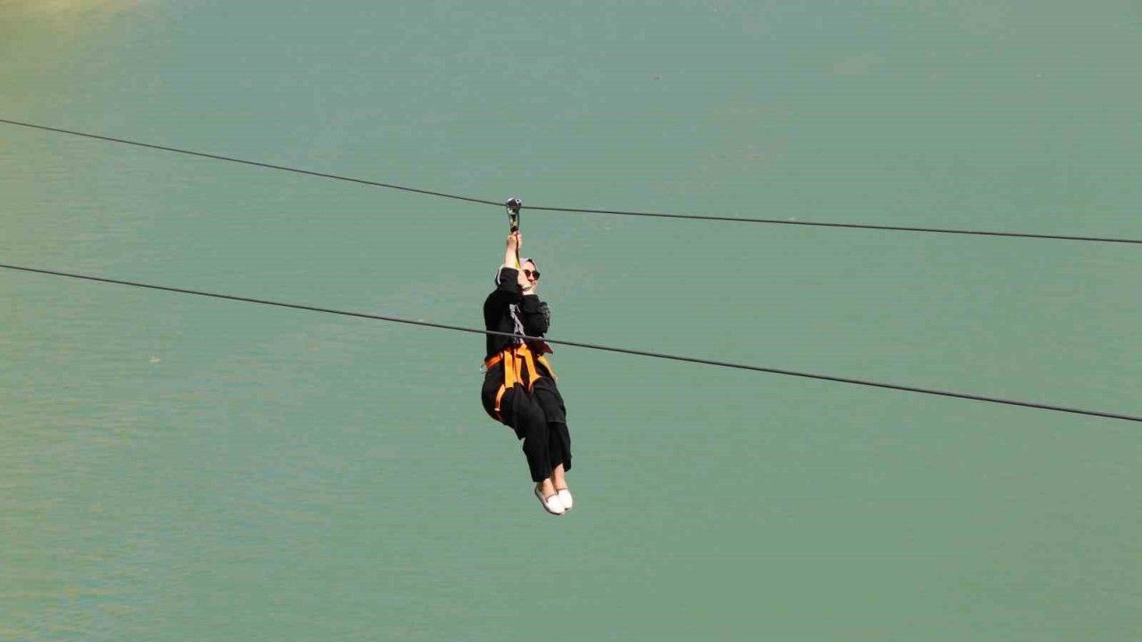 Fırat Nehrinde Zipline ve Tekne Turu