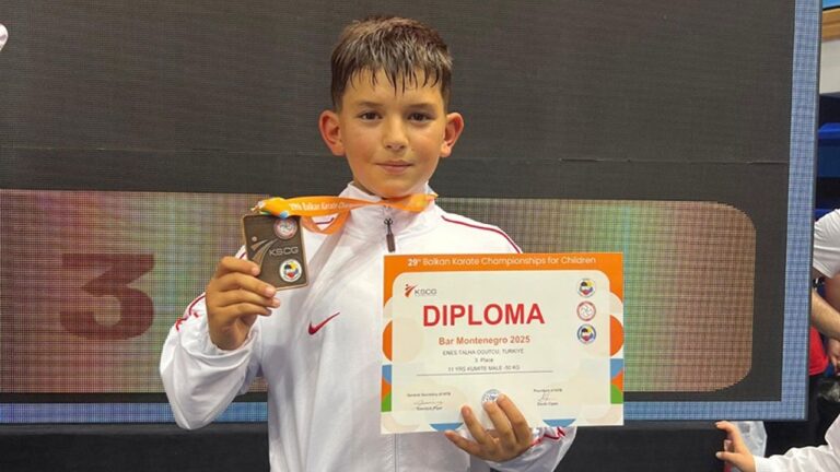 Enes Talha Öğütçü Balkan Şampiyonası’nda Üçüncülük Kürsüsünde