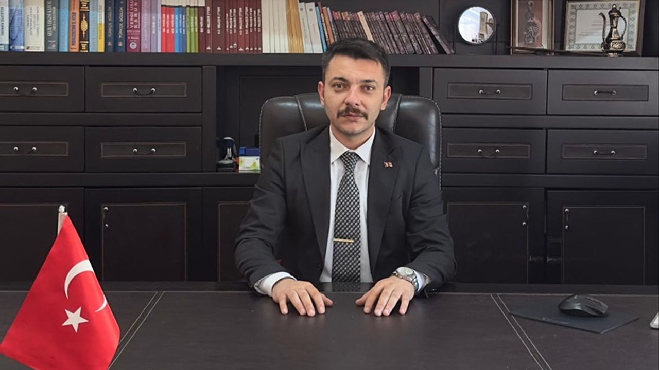 Türkiye’nin En Genç Milli Eğitim Müdürü BOZKURT Kemaliye’de Göreve Başladı