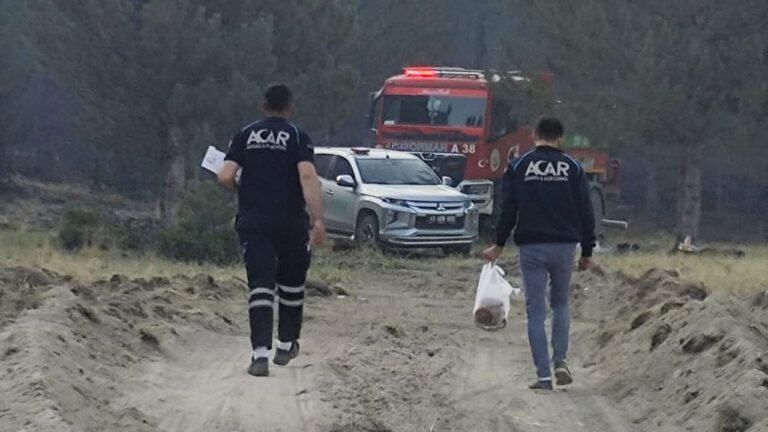 Acar Arama Kurtarma’dan Yangınla Mücadele Ekiplerine Moral Desteği