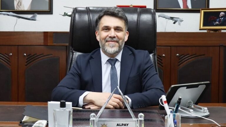 AK Parti Erzincan  İl Başkanı Kabadayı; “15 Temmuz, İhanete Karşı Milletin Zaferidir”