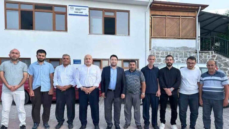 Erzincan’da Kitap Oku-Yorum Projesi kapsamında kitap müzakeresi yapıldı