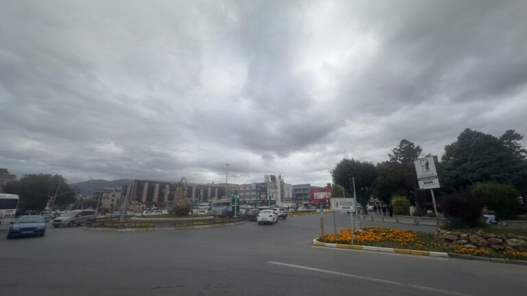 Erzincan’a Kış Geri Geldi: Hava Sıcaklıkları 15 Derece Birden Düştü