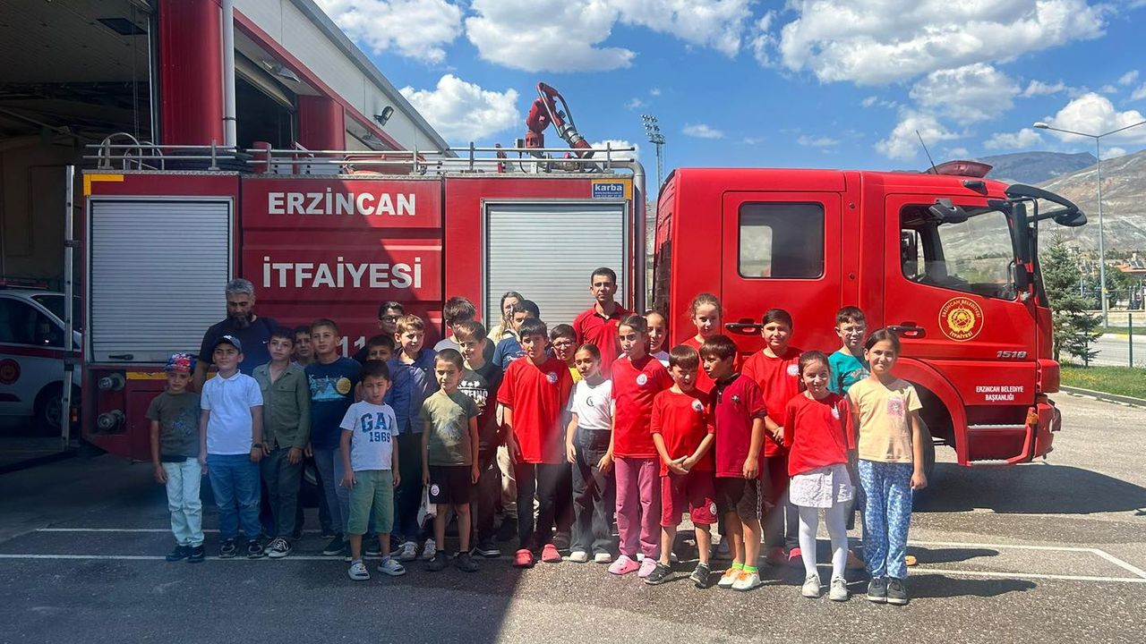 Değer Erzincan Projesi Öğrencileri İtfaiyeyi Ziyaret Etti