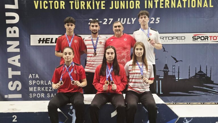 Erzincanlı Sporcular İstanbul’da Türkiye’nin Yüz Akı Oldular