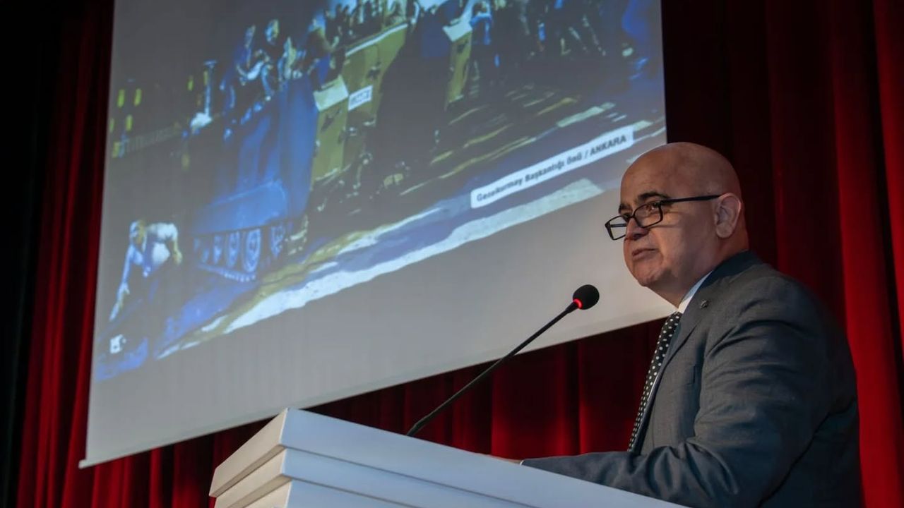 EBYÜ’de “15 Temmuz Demokrasi ve Milli Birlik Günü” Konferansı Düzenlendi