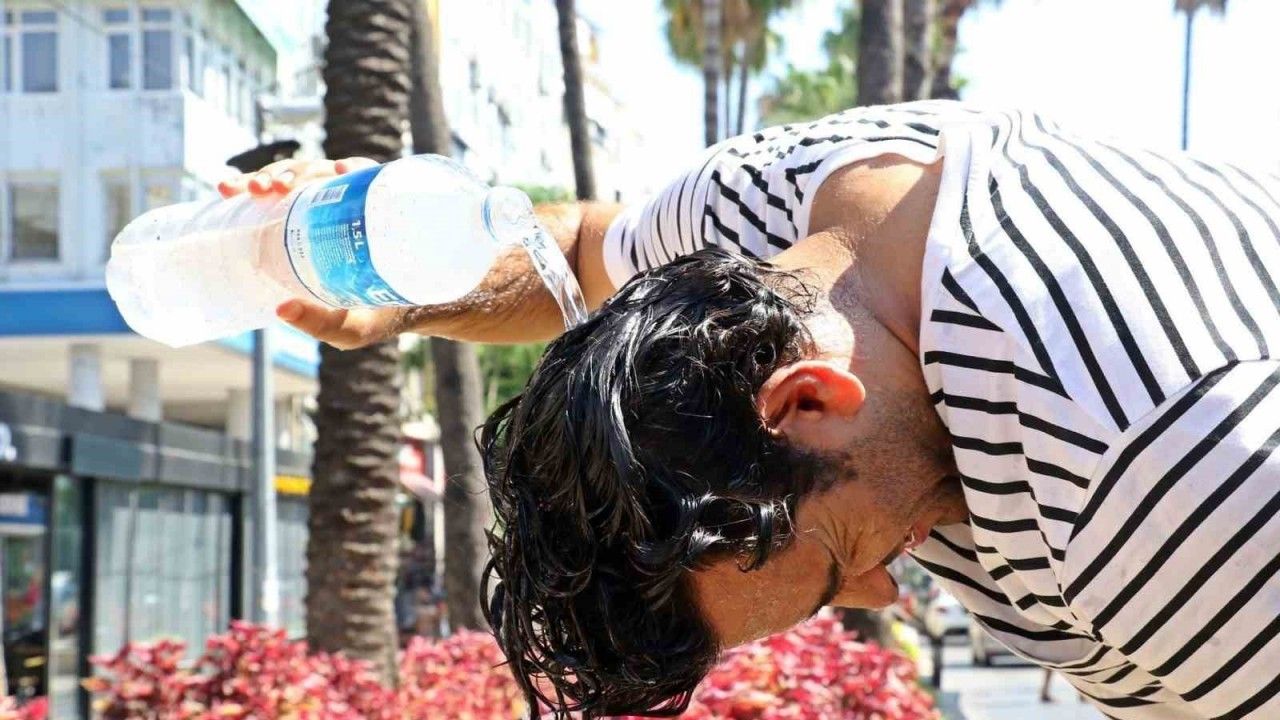 Sıcak Çarpması, Beyin Kanaması Ve Kalp Krizine Neden Olabilir!