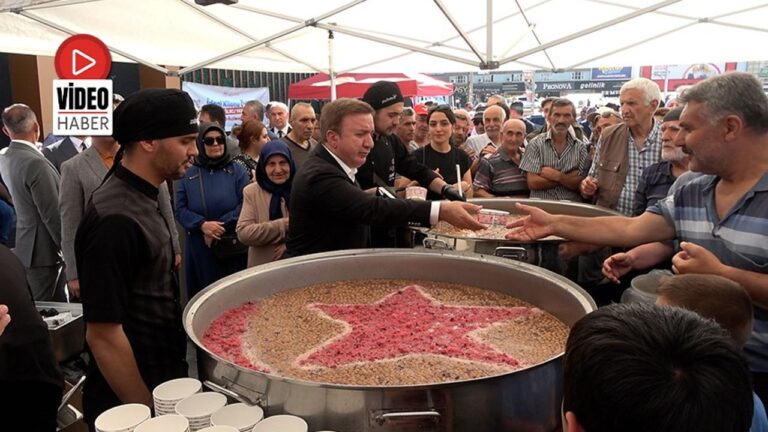 Erzincan Valiliği’nden Aşure İkramı