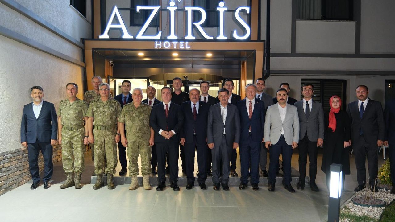 Komutanlara Veda Programı