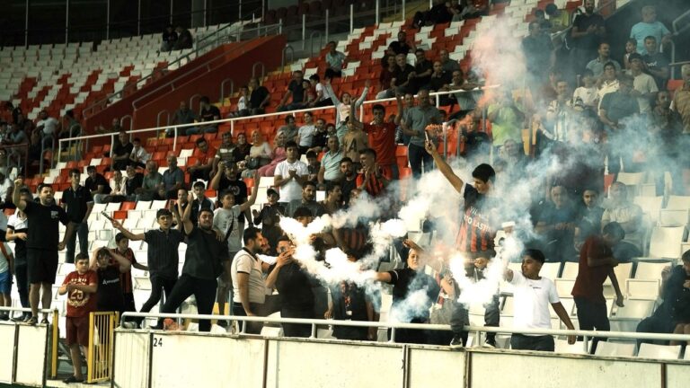 24 Erzincanspor Yeni Transferlerini Taraftarlarına Tanıttı