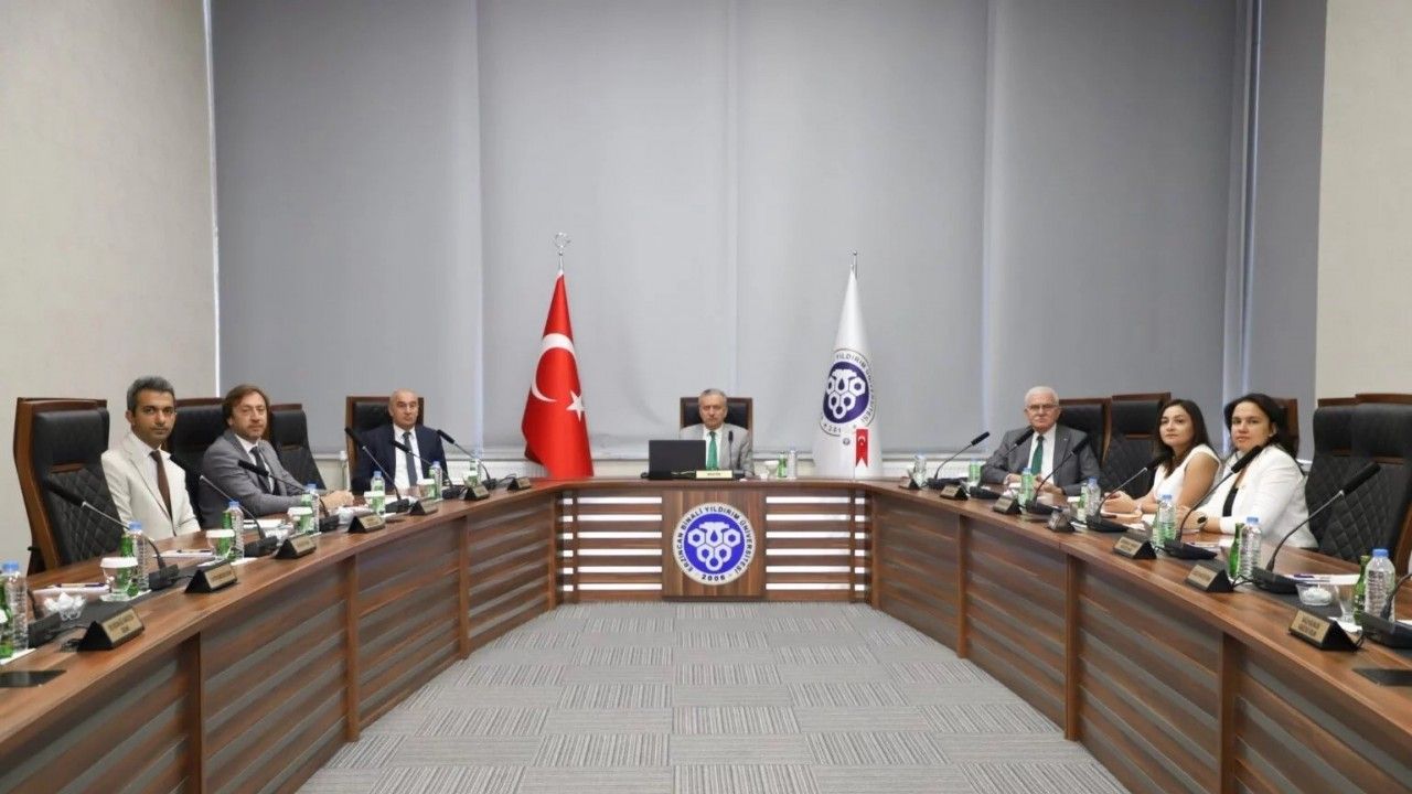 EBYÜ Memnuniyet Anketinden Olumlu Sonuçlar Alındı