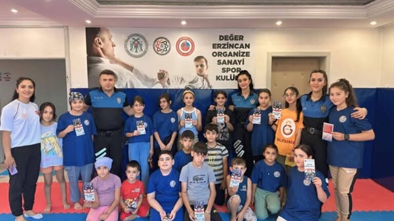 Polis Bilgilendirmeye Devam Ediyor