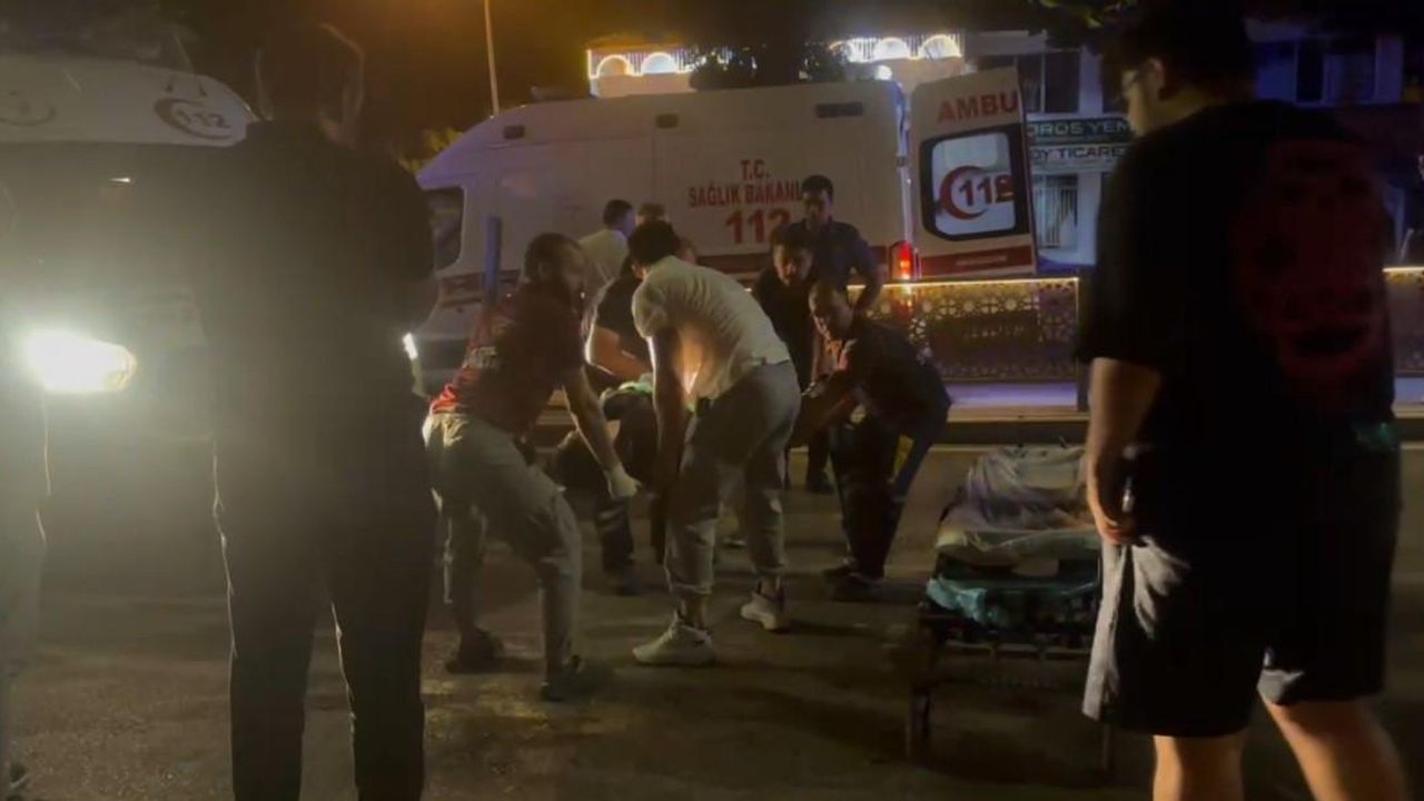 Erzincan’da Motosiklet Yayaya Çarptı: 2 Yaralı