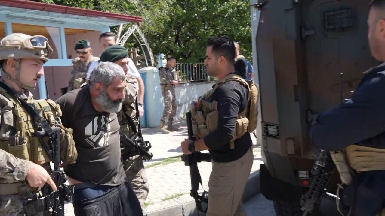 Cinayet Zanlısı Özel Harekât Operasyonuyla Evde Yakalandı