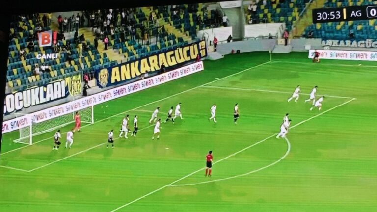 Erzincanspor İlk Maçından Bir Puanla Döndü