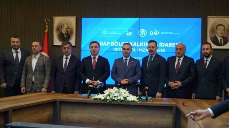 Sanayi ve Teknoloji bakanı Mehmet Fatih Kacır Erzincan’a Geldi