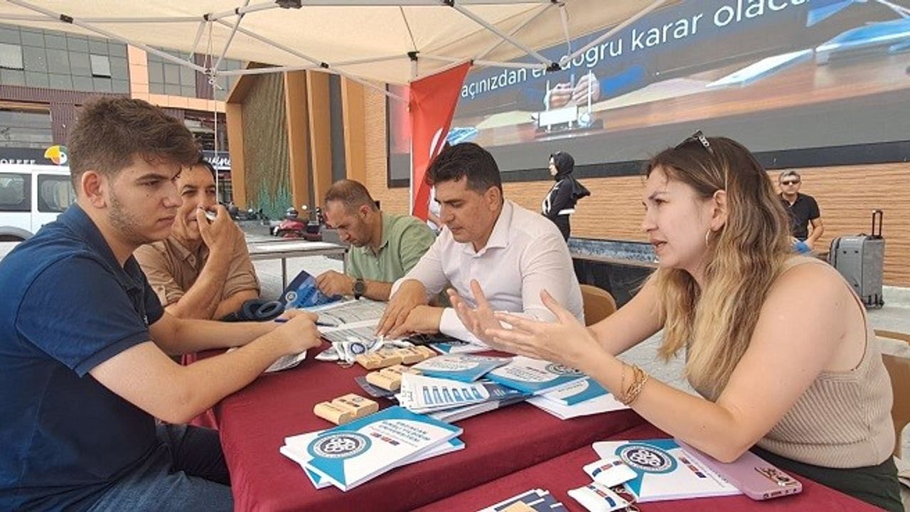 “Üniversite Tercih Danışmanlığı” Etkinliği Düzenlendi
