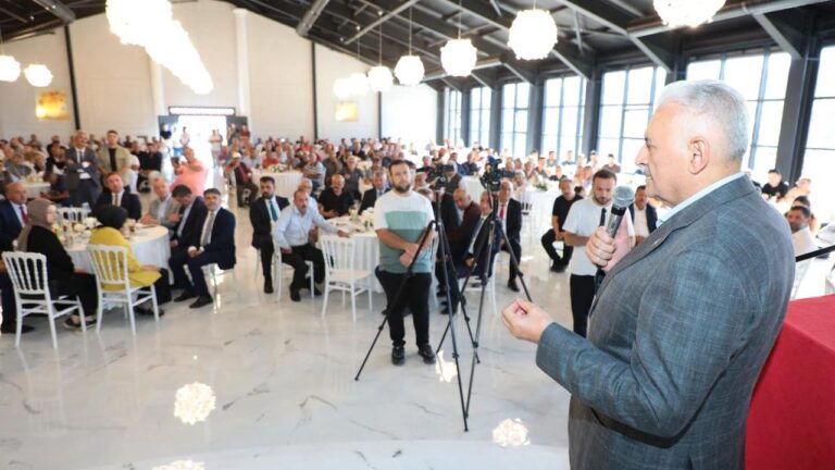 Refahiye’de Öğretmenevi Seminer Toplantı Salonu ve Düğün Salonu Açılışı Yapıldı