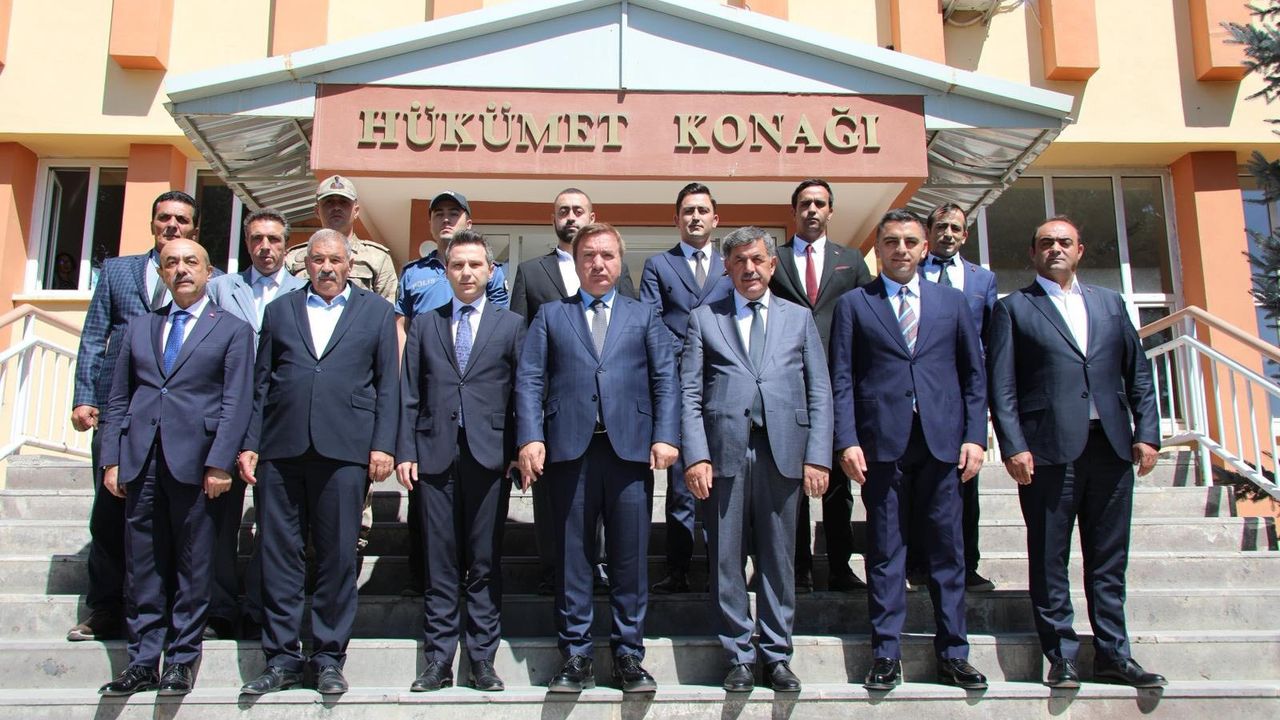 İl Protokolü Üzümlü ve Karakaya’da Programlara Katıldı