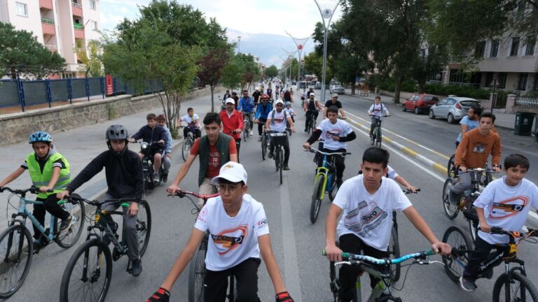 Erzincan’da “Avrupa Spor Haftası” Pedallarla Kutlandı