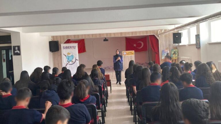 Çocuk Polisi Bilgilendiriyor