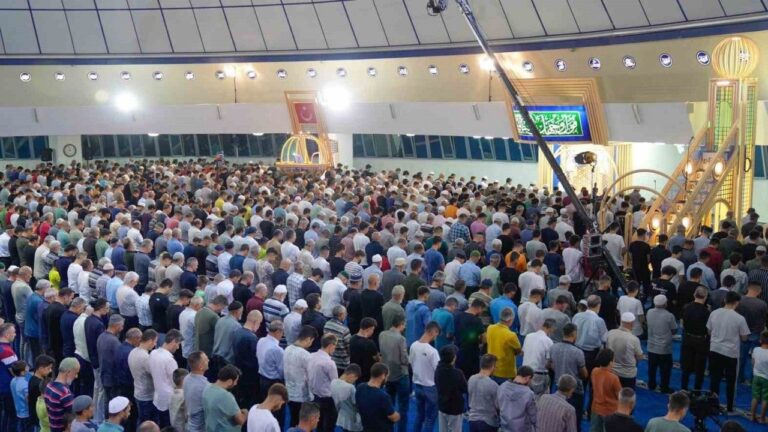 Mevlit Kandili Erzincan’da Dualarla İdrak Edildi