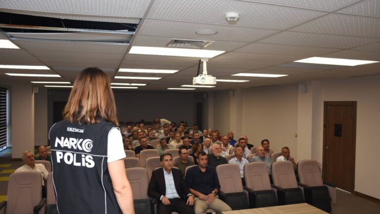 Muhtarlara Uyuşturucuyla Mücadele Anlatıldı