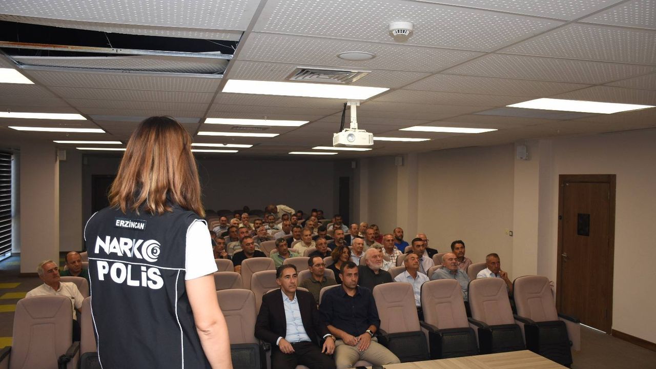 Muhtarlara Uyuşturucuyla Mücadele Anlatıldı