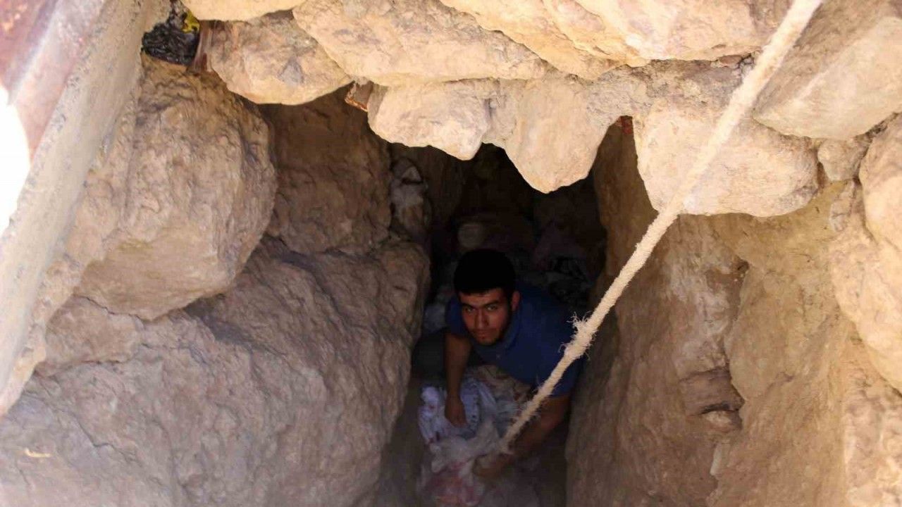 Peynirleri Buz Mağaralarında Muhafaza Ediyorlar