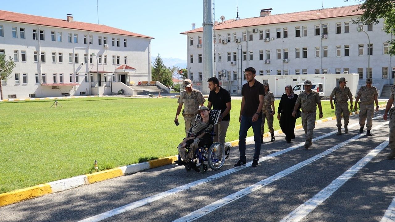 Üniforma Hayali Gerçek Oldu