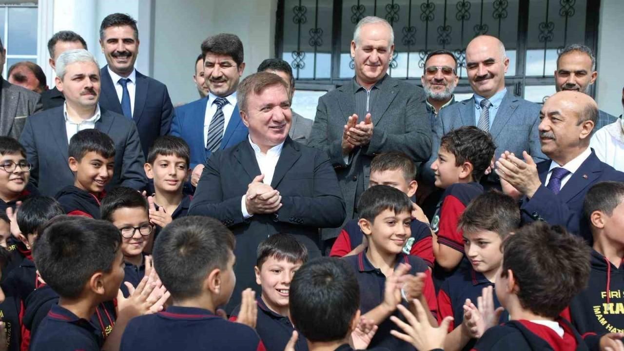 Vali Aydoğdu; “Çocuklarımıza Örnek Olalım”